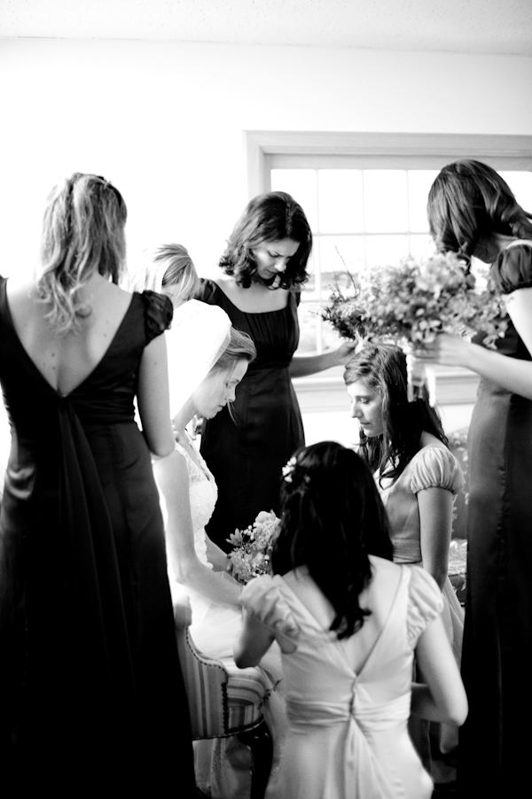 bridesmaids getting ready - photo by Chicago wedding photographers YazyJo